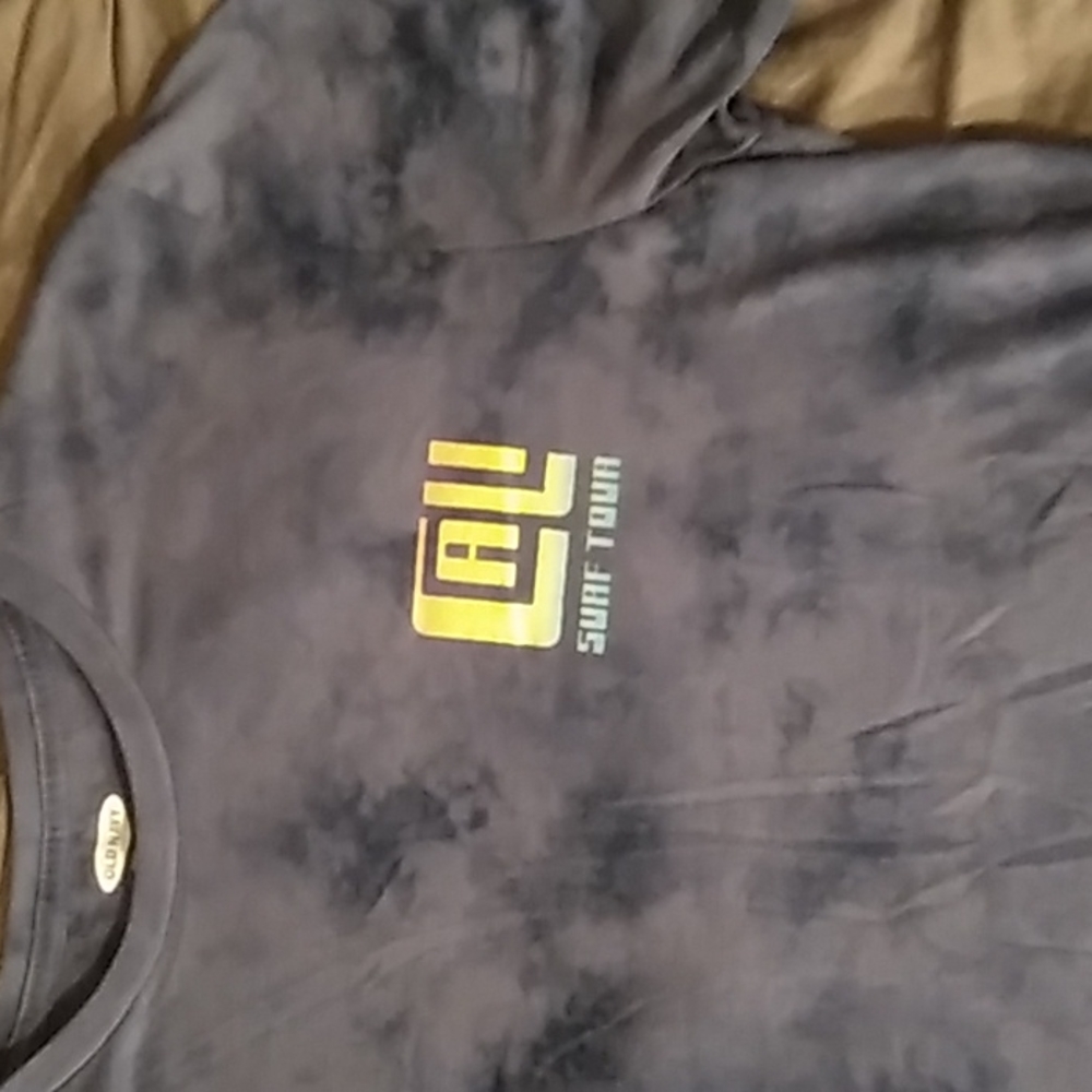 Shirts :) - Picture 8 of 9